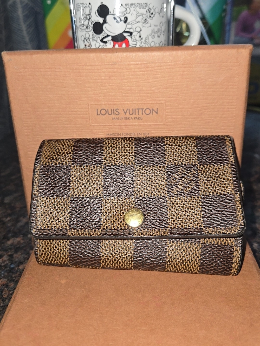 Aunthentic Louis Vuitton Brown Damier Key Holder